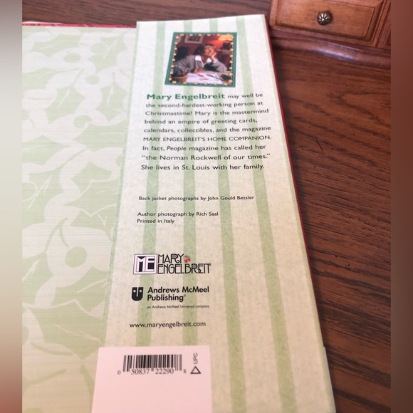 Mary Engelbreit Hardcover “The Best Christmas Ever with Mary Engelbreit” 2003 - Picture 7 of 8